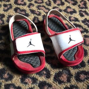Jordan sandals size 9c